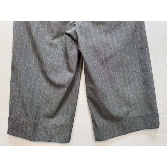 Ann Taylor Loft Capri Shorts Womens Gray 6 Ann Pinstriped Flat Front Casual - Picture 12 of 12